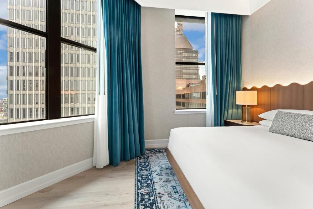 Kimpton Hotel Monaco Baltimore Inner Harbor by IHG Image 16